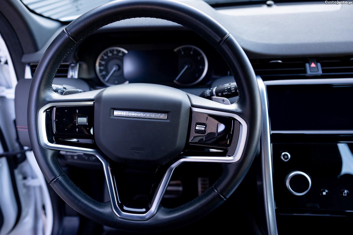 Land Rover Discovery Sport 1.5 I3 P300e AWD R-Dynamic S — fotografia 15