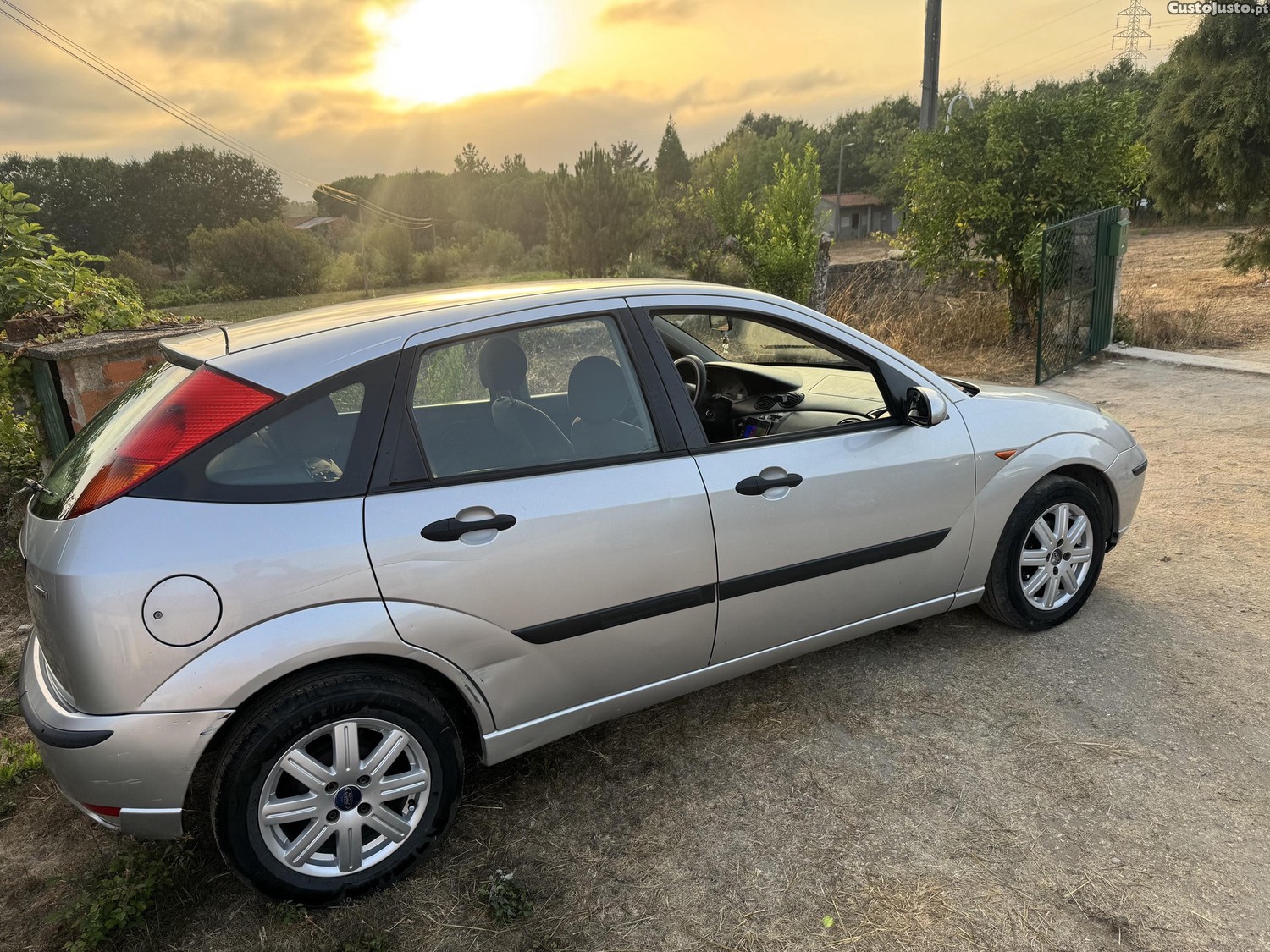 Ford Focus Tddi — fotografia 5