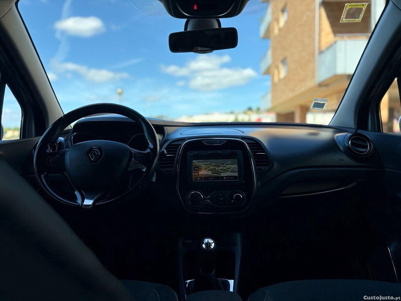 Renault Captur 1.5DCI 110CV EXCLUSIVE — fotografia 7