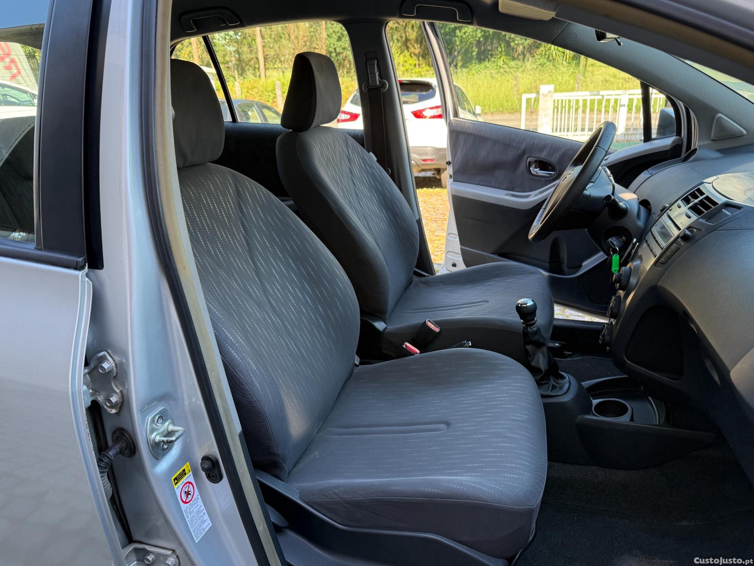 Toyota Yaris 1.4 D4D — fotografia 3
