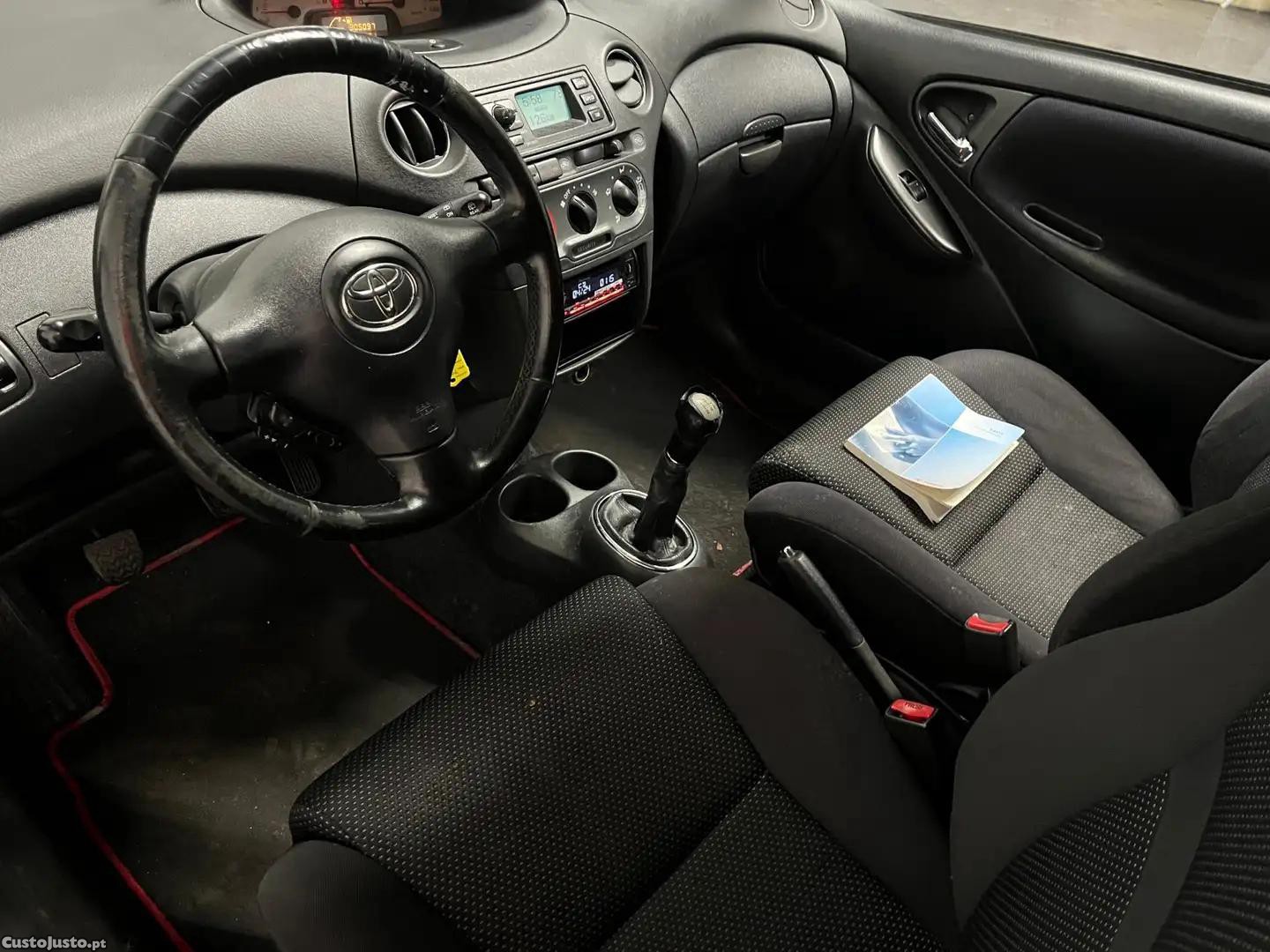 Toyota Yaris 1.5 TS T-Sport - 04 foto 4