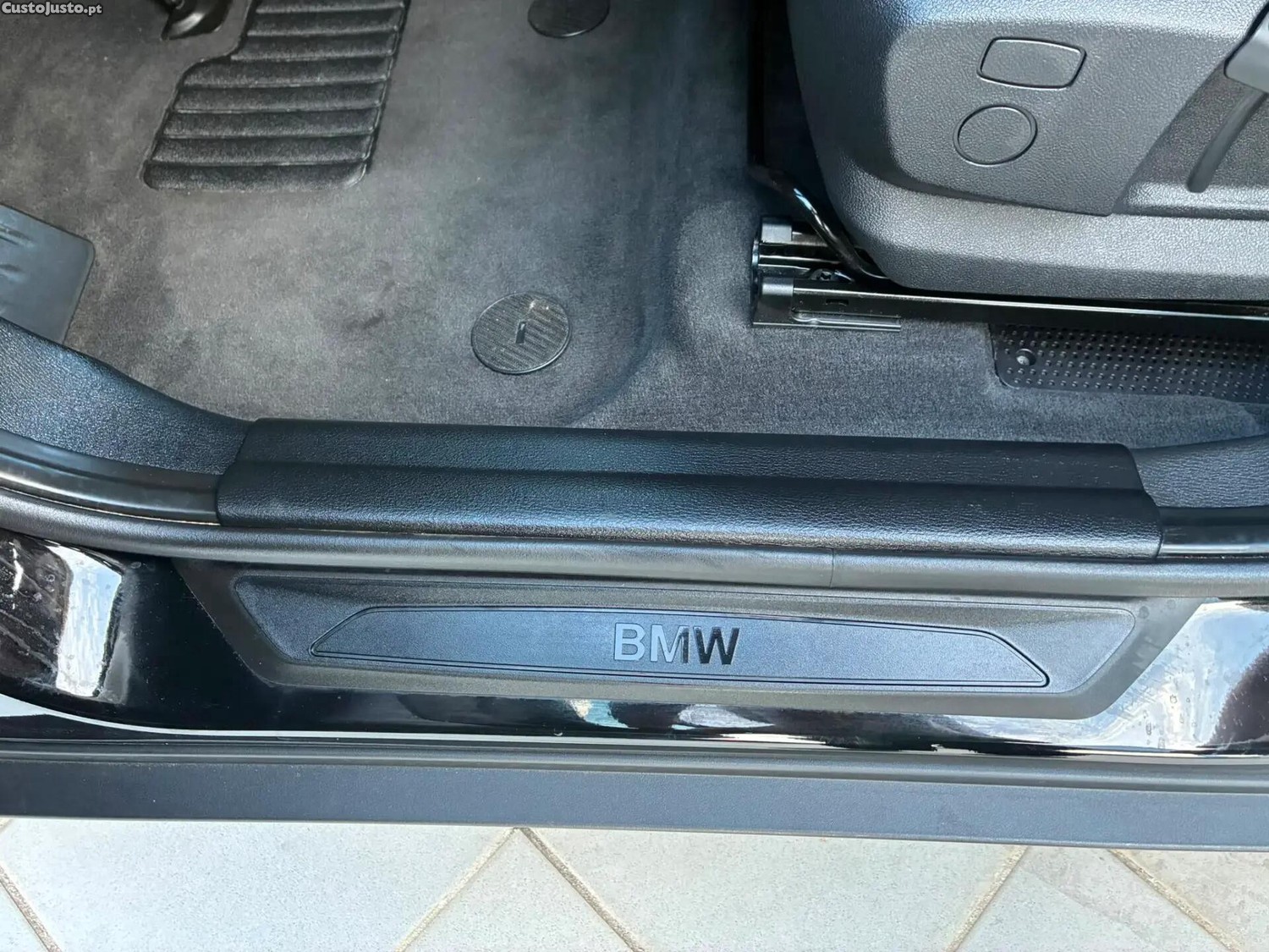 BMW X2 25 e xDrive — fotografia 20
