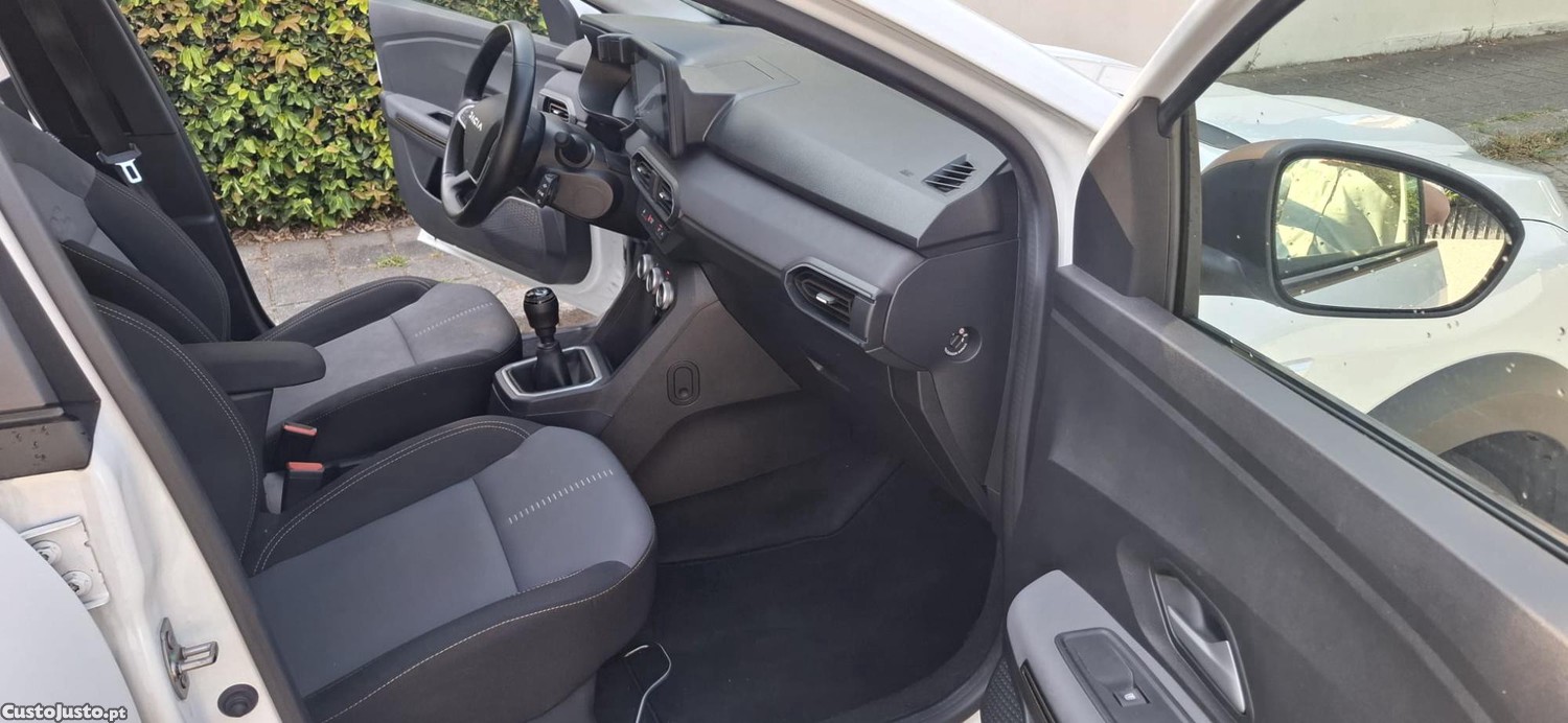 Dacia Jogger 1.0 extreme — fotografia 7
