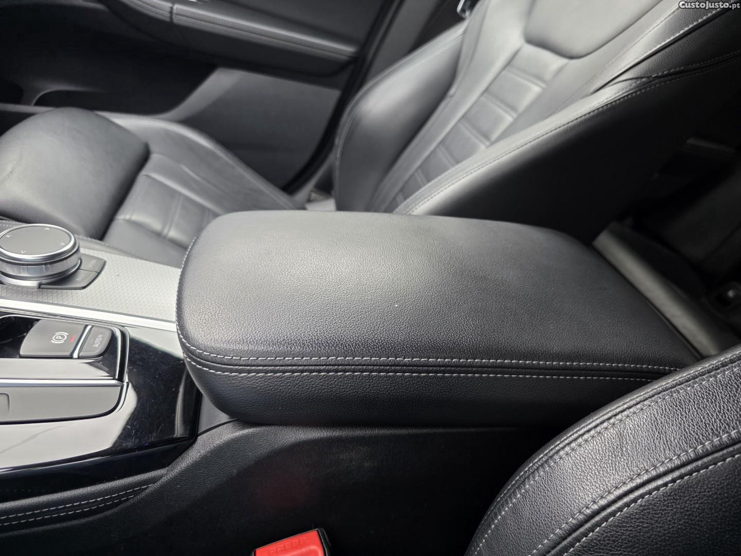 BMW X4 25 d xDrive Pack M Auto — fotografia 17
