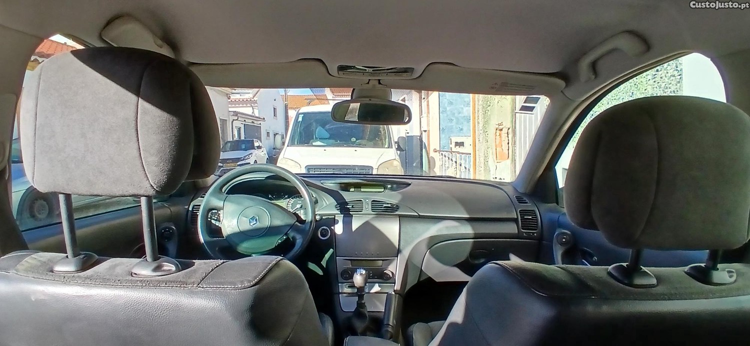 Renault Laguna Break — fotografia 4