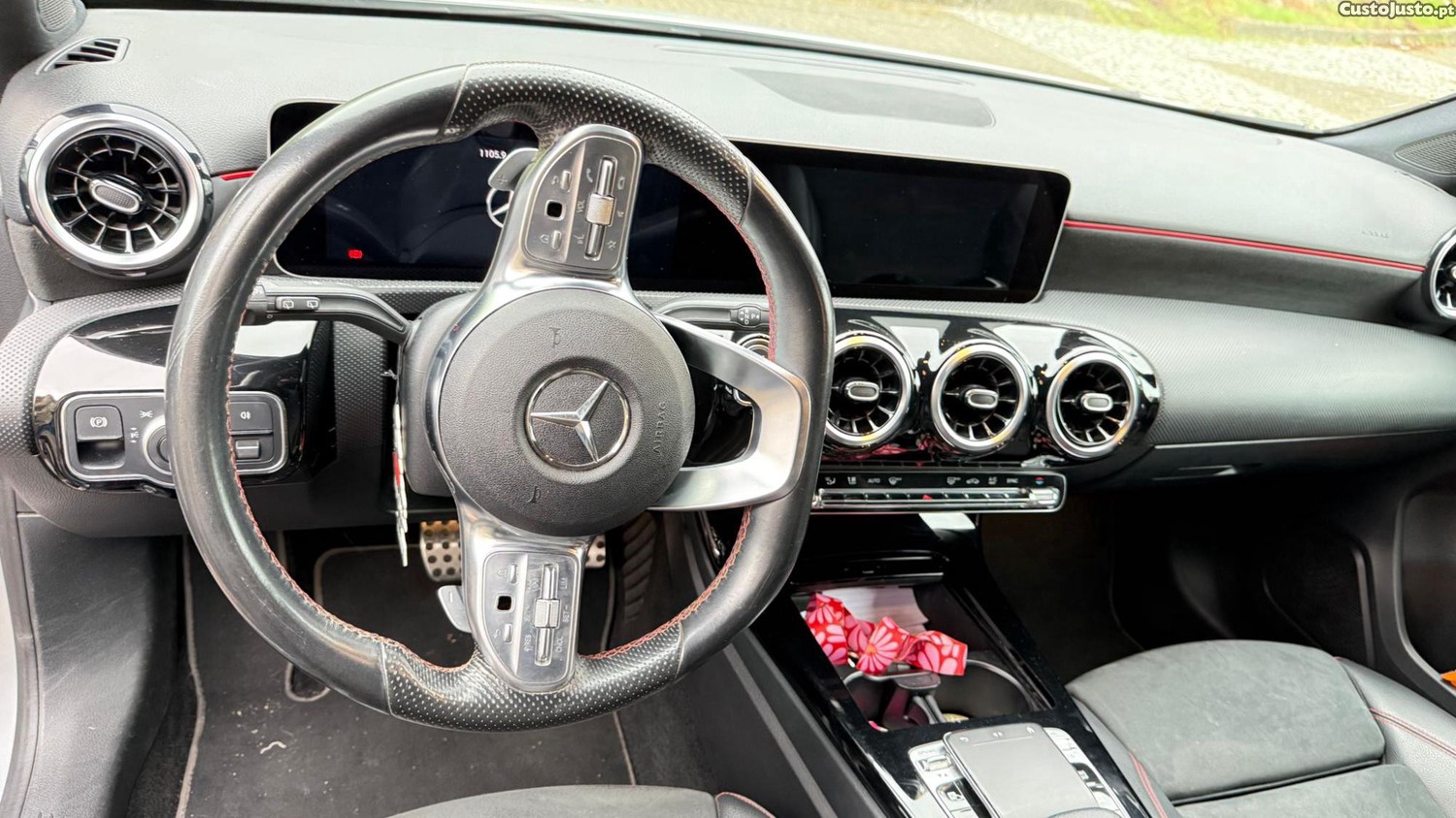 Mercedes-Benz A 200 AMG LINE — fotografia 4
