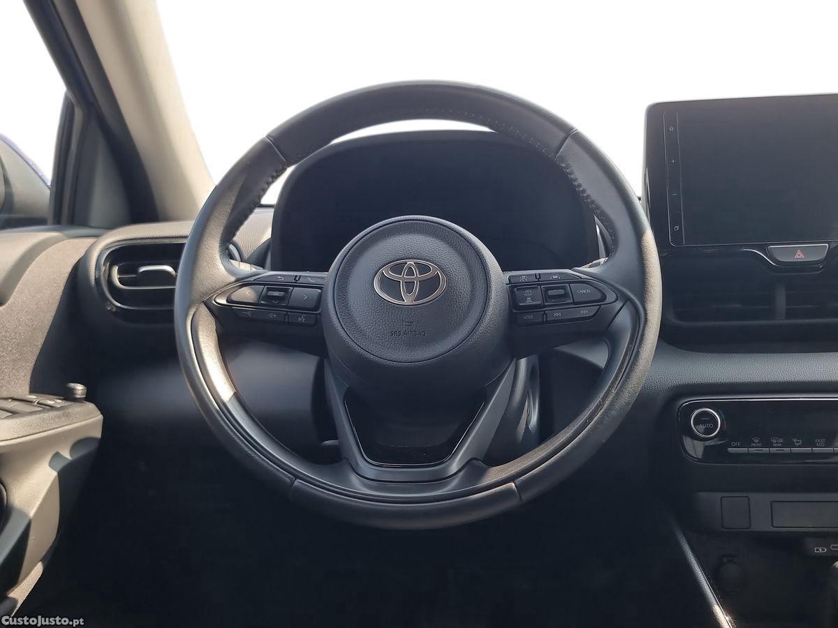 Toyota Yaris 1.5 HDF Exclusive — fotografia 6