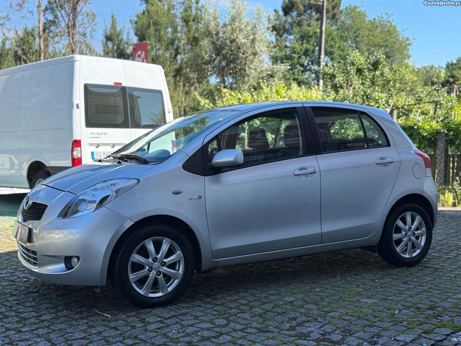 Toyota Yaris 1.4 D4D — fotografia 6