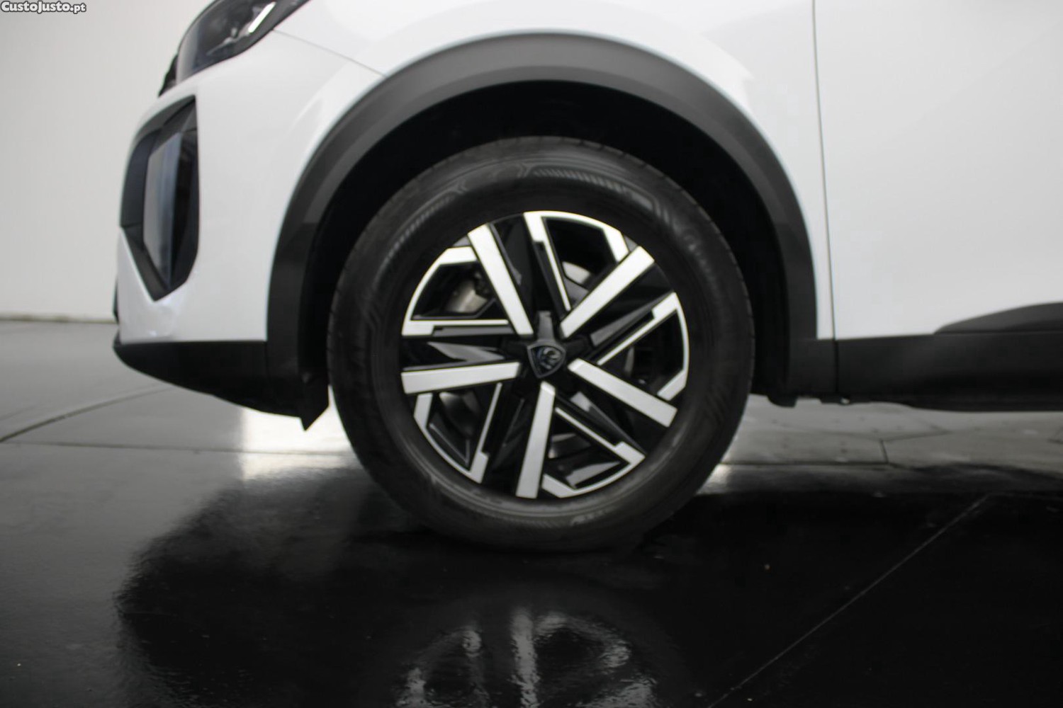 Peugeot 2008 1.5 BHDI ACTIVE (AUTO) — fotografia 3