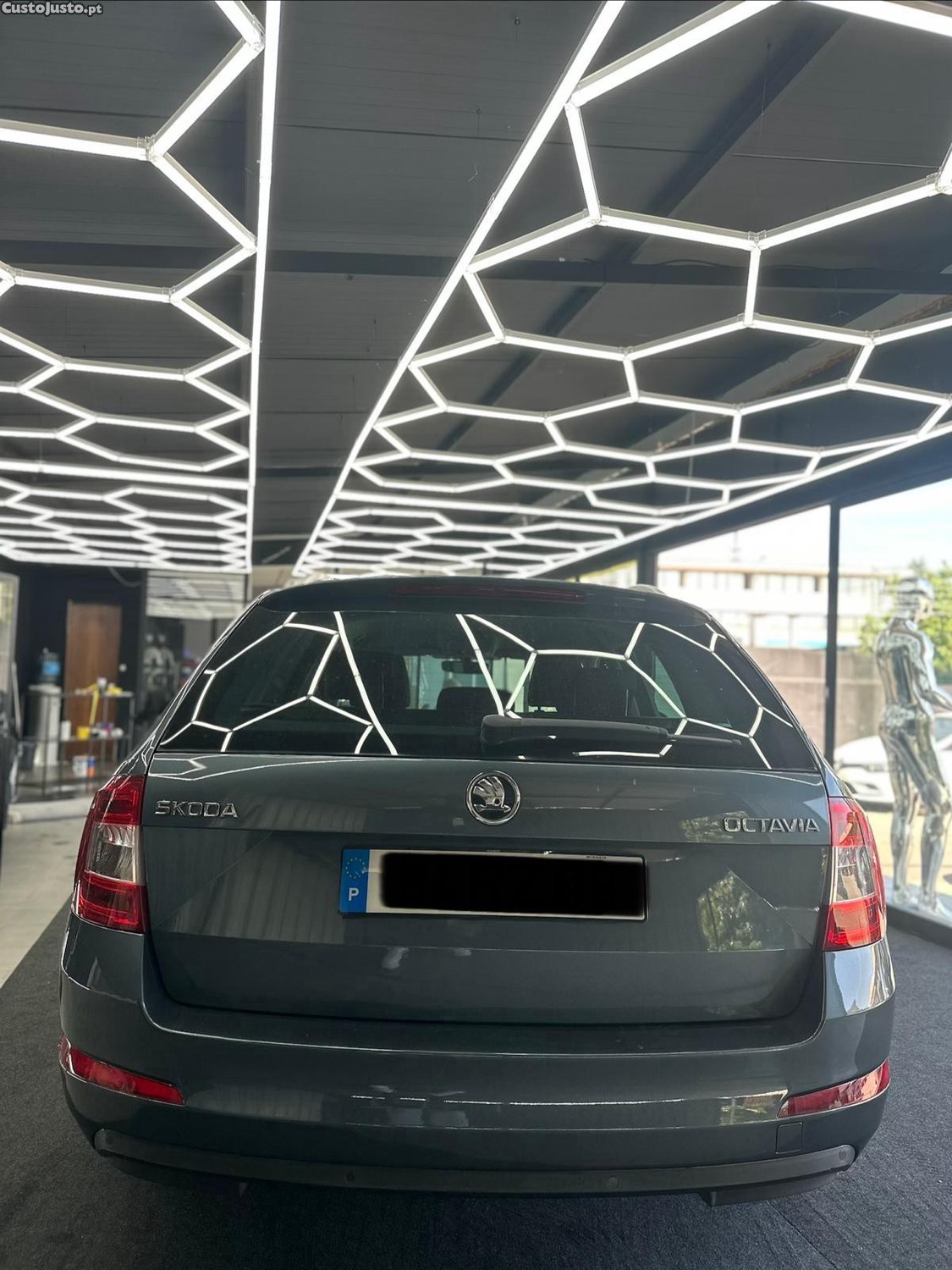 Skoda Octavia 2016 — fotografia 8