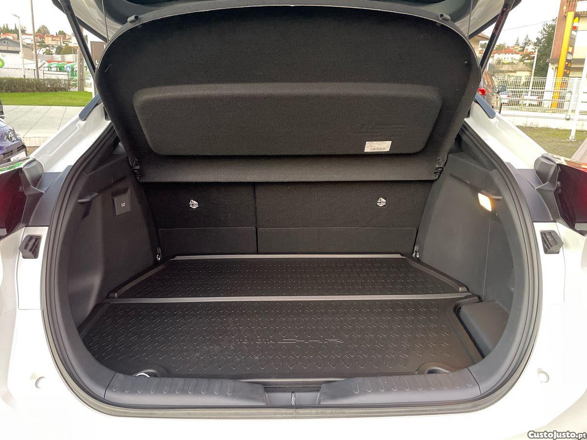 Toyota C-HR 2.0 HDF Plug-in Square Collection — fotografia 5