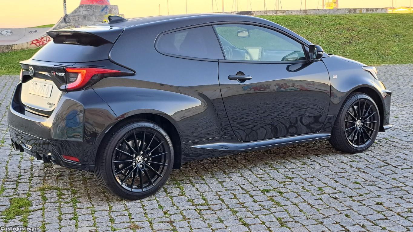 Toyota Yaris GR 1.6 T Extreme Premium (nacional c/ 10.500 km) — fotografia 11