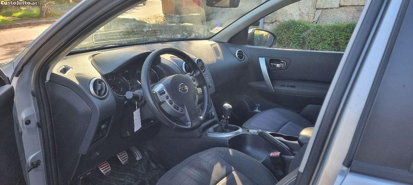 Nissan Qashqai +2 Teckna Premium — fotografia 7