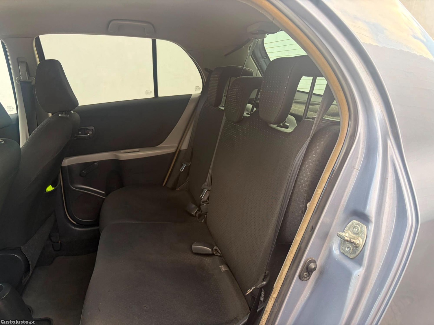 Toyota Yaris 1.0 Vvti — fotografia 10
