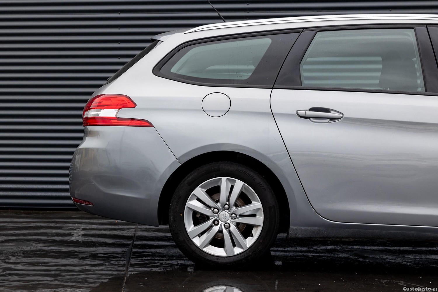 Peugeot 308 SW 1.6 BlueHDi Active — fotografia 25