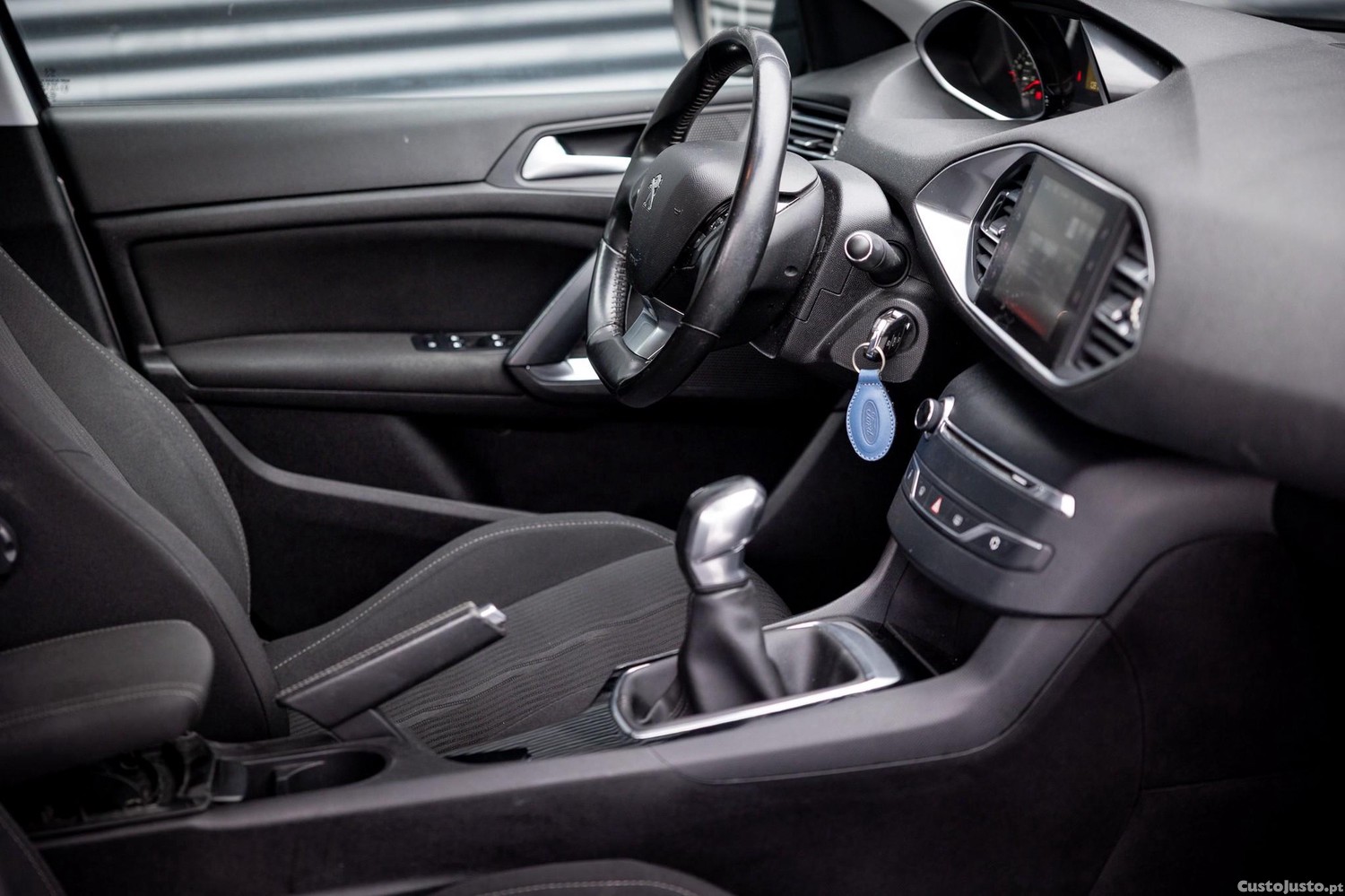 Peugeot 308 SW 1.6 BlueHDi Active — fotografia 22