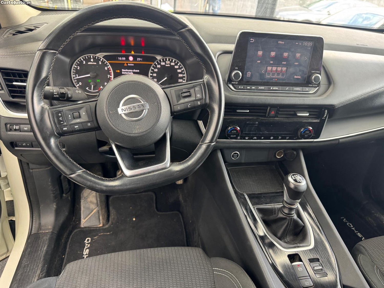 Nissan Qashqai 2021 — fotografia 2
