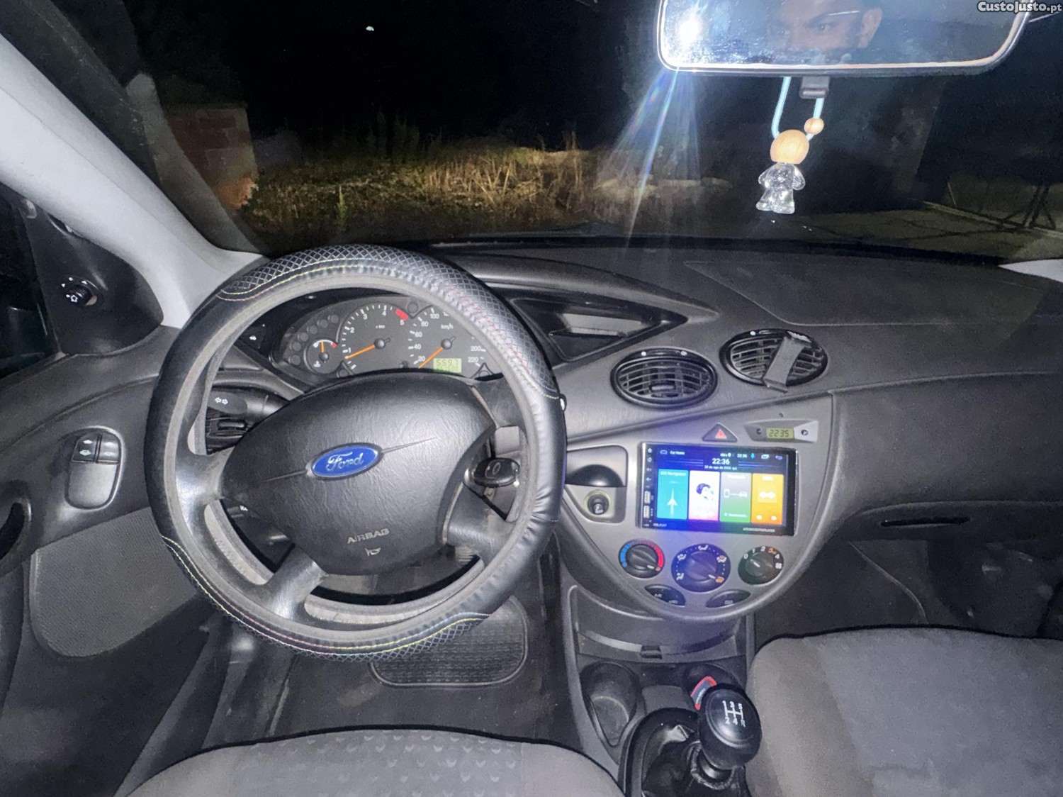 Ford Focus Tddi — fotografia 4