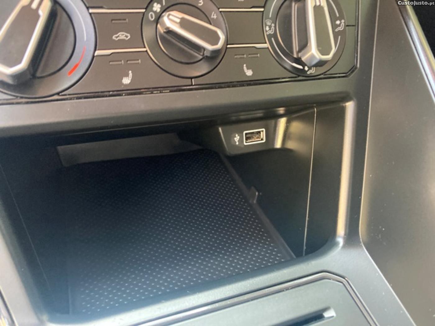Volkswagen Polo 1.0 Trendline — fotografia 9