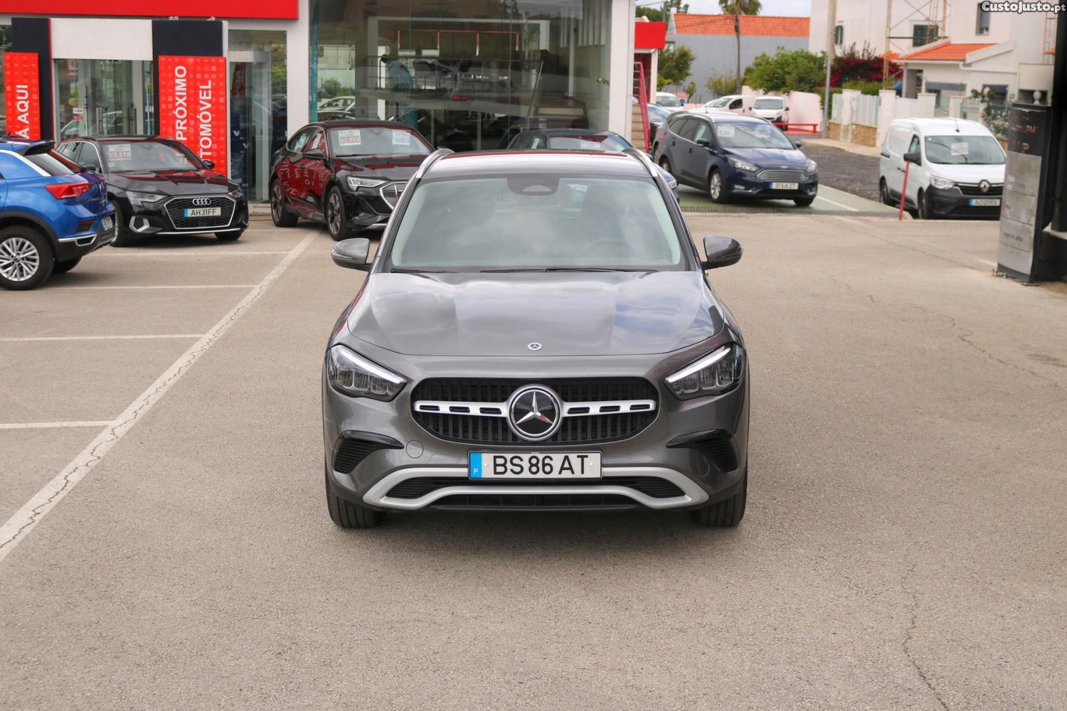 Mercedes-Benz GLA 180 180 d Auto — fotografia 58