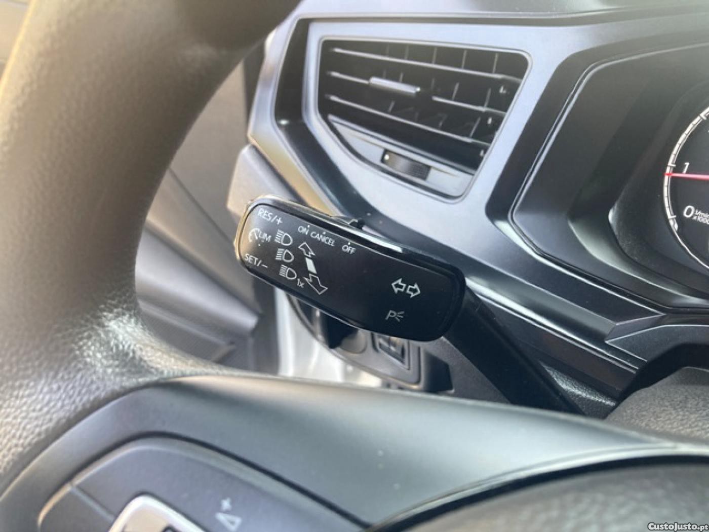 Volkswagen Polo 1.0 Trendline — fotografia 15