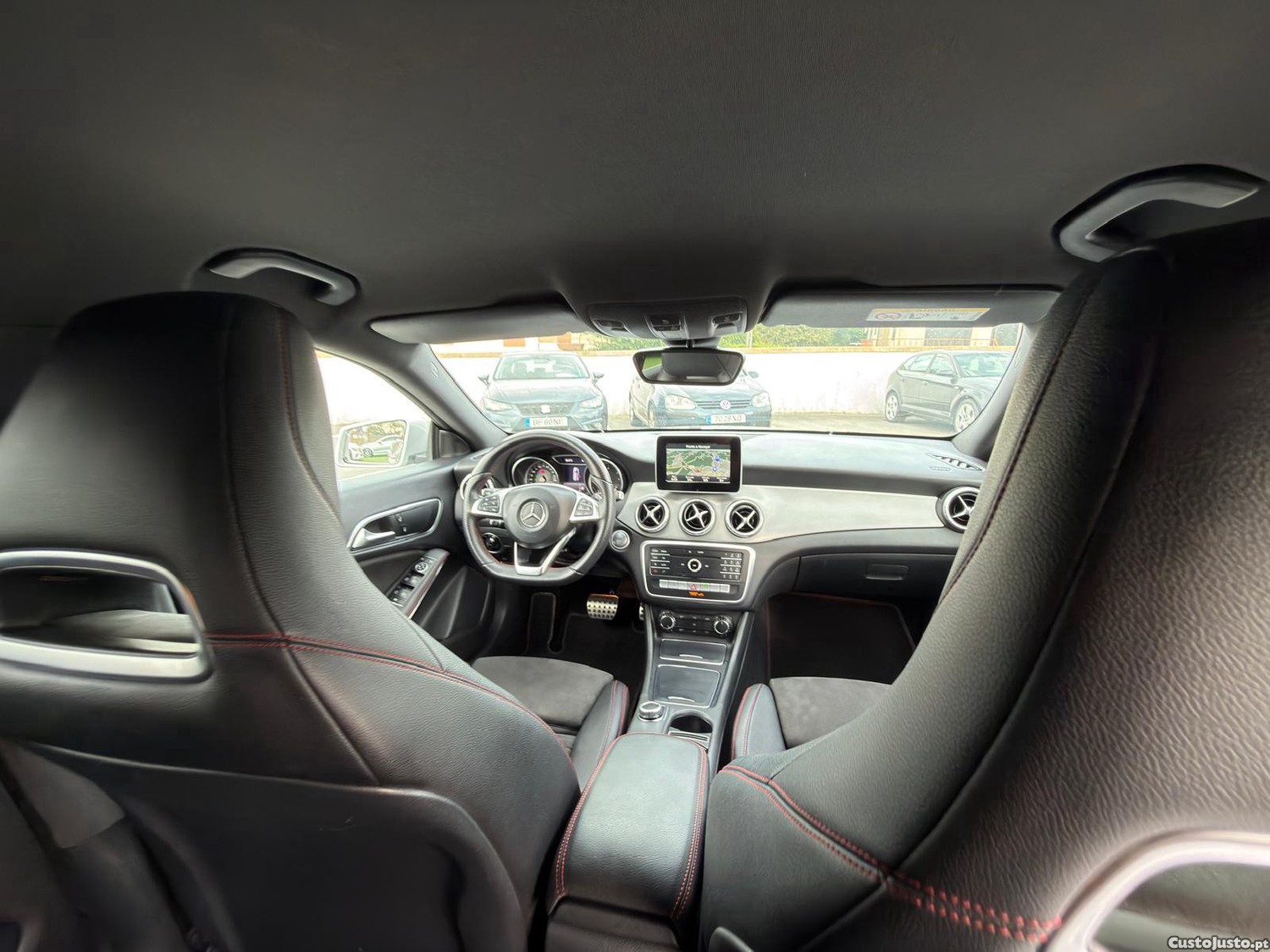 Mercedes-Benz CLA 180 d AMG Line Aut. — fotografia 12