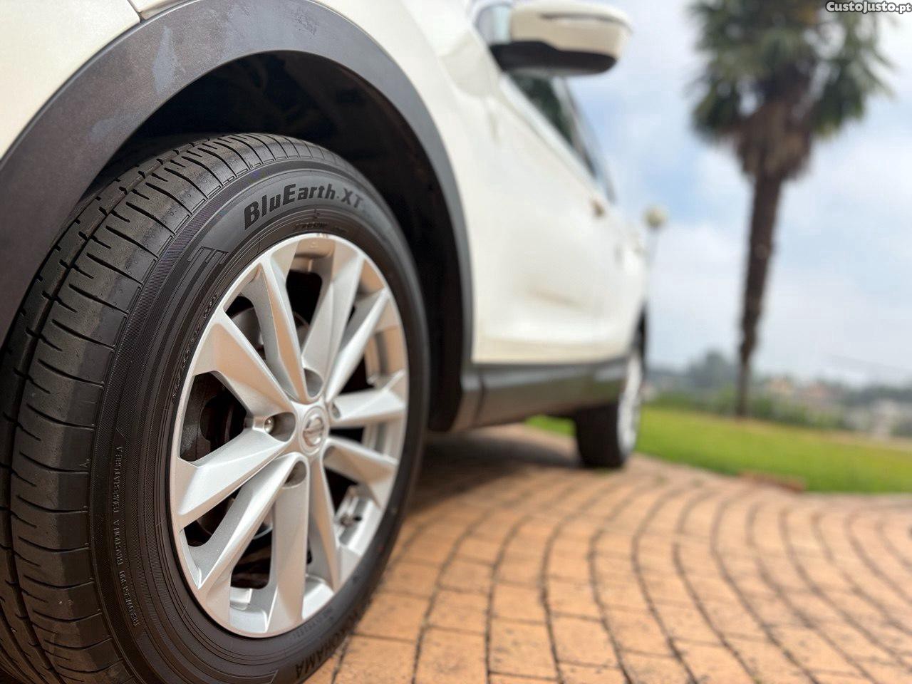 Nissan Qashqai 1.5DCI 110CV EXCLUSIVE — fotografia 7