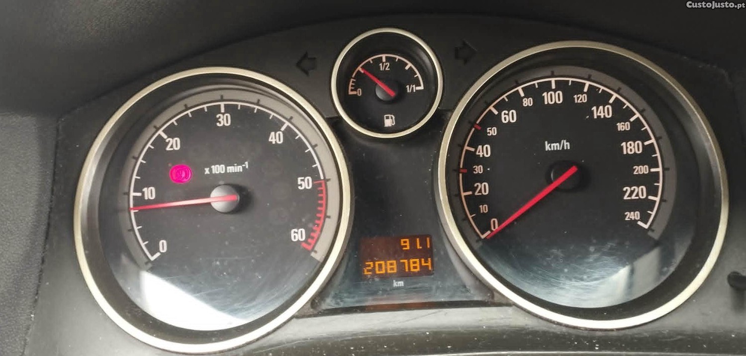 Opel Astra 1.7 DIESEL 125 CV (motor ISUZU) — fotografia 4