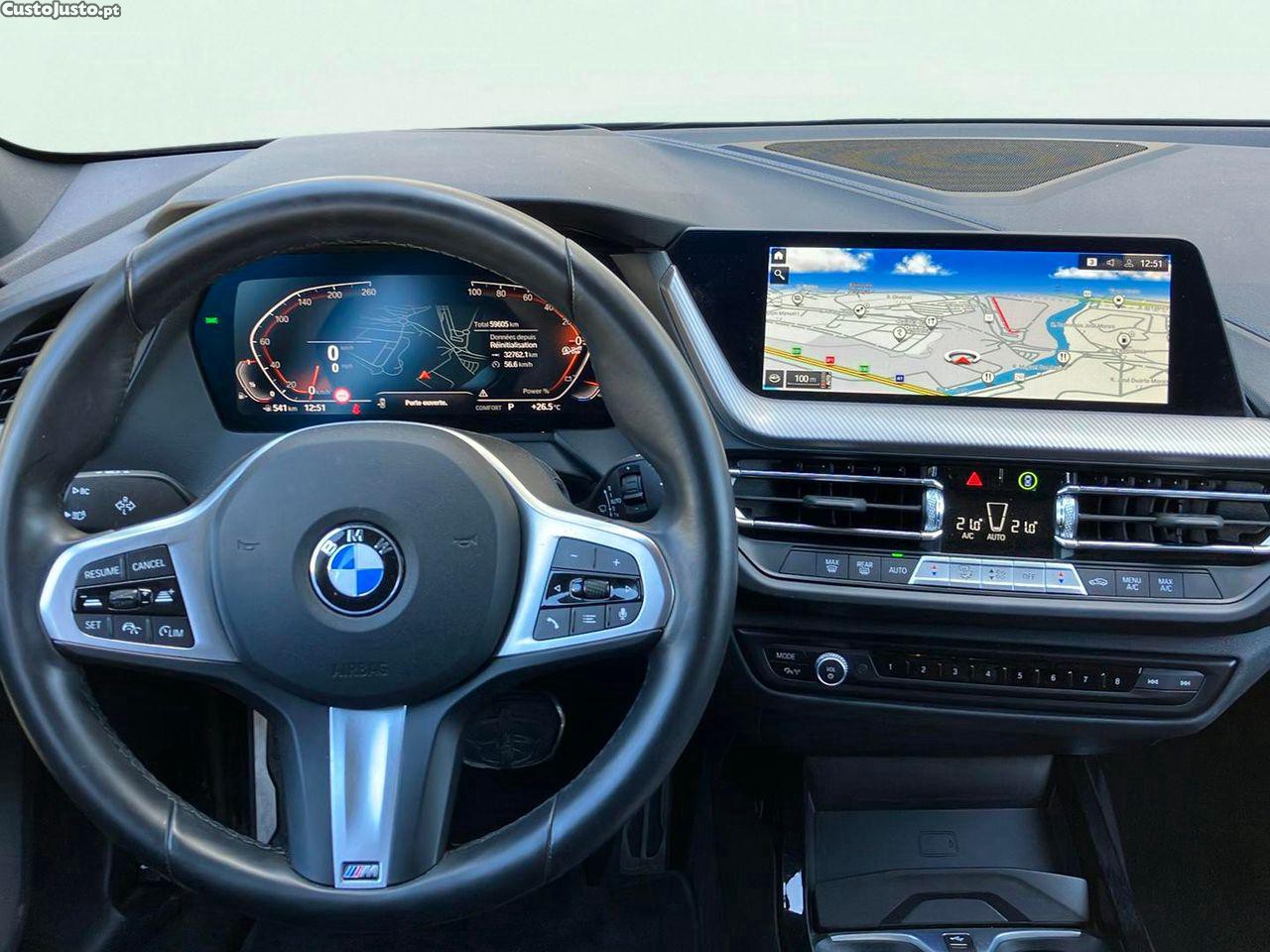 BMW 118 i Pack Desportivo M Auto — fotografia 8