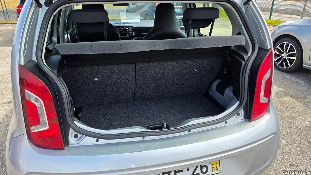 Volkswagen Up! 1.0 BLUEMOTION MOVE C/GARANTIA — fotografia 4