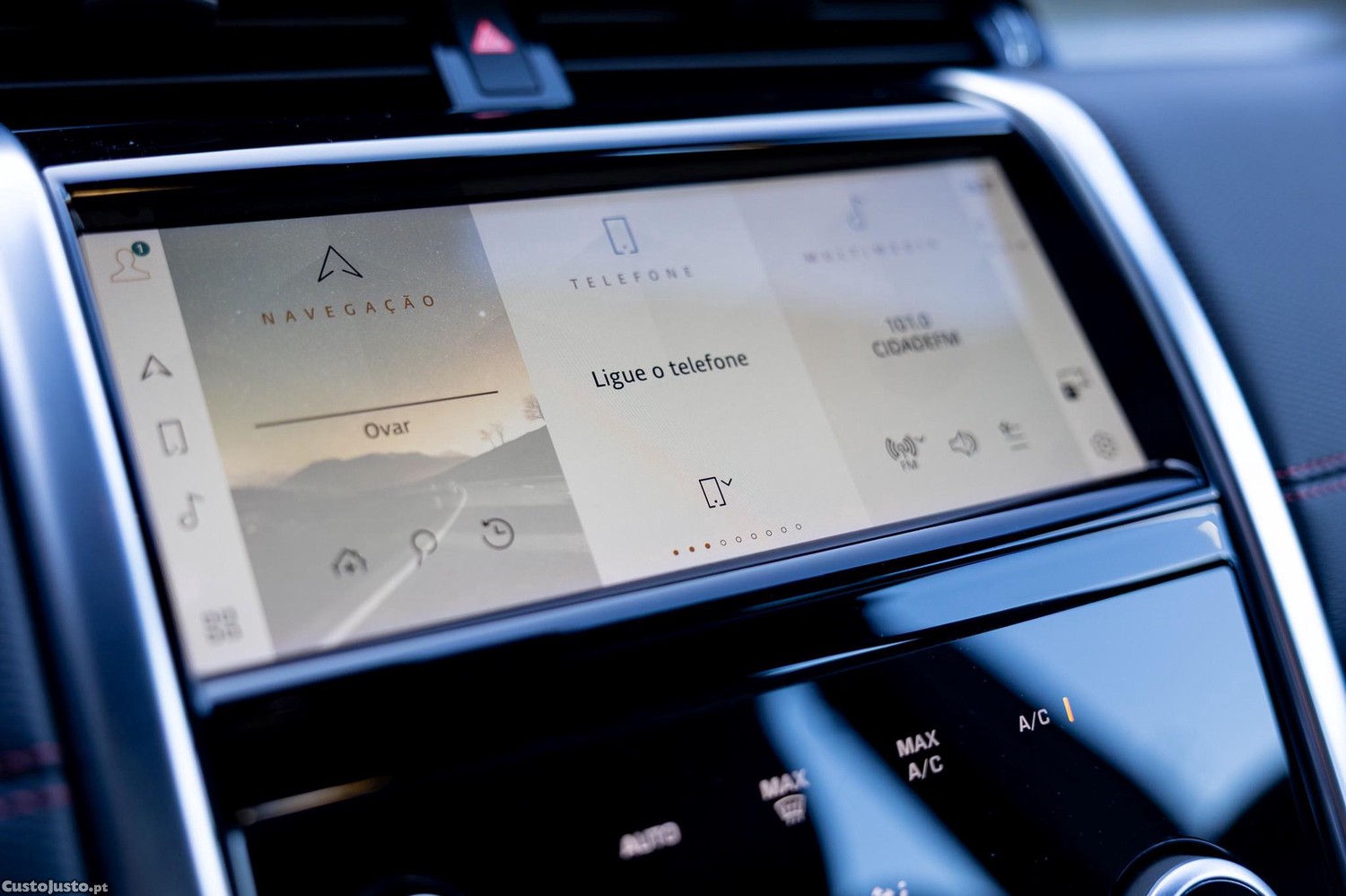 Land Rover Discovery Sport 1.5 I3 P300e AWD R-Dynamic S — fotografia 11