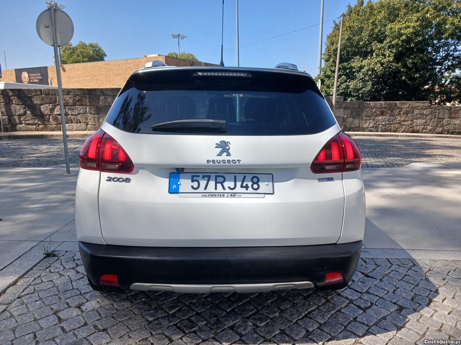 Peugeot 2008 allure — fotografia 11