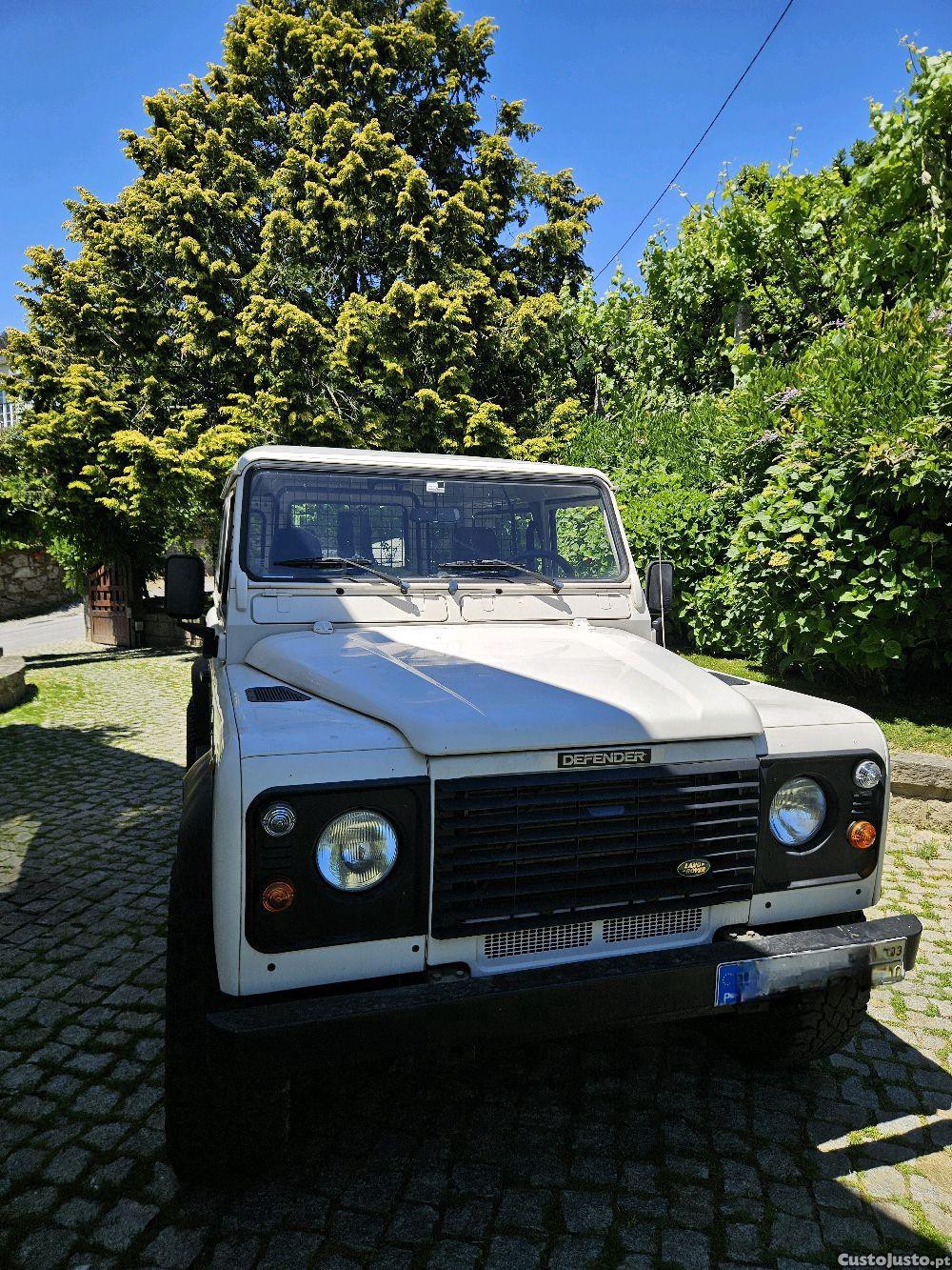 Land Rover Defender 90 td5 — fotografia 9