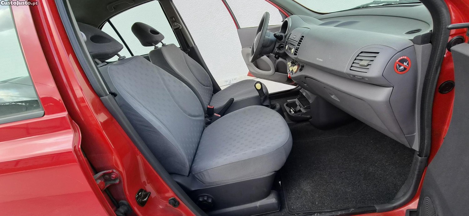 Nissan Micra 1.0 Gasolina — fotografia 3