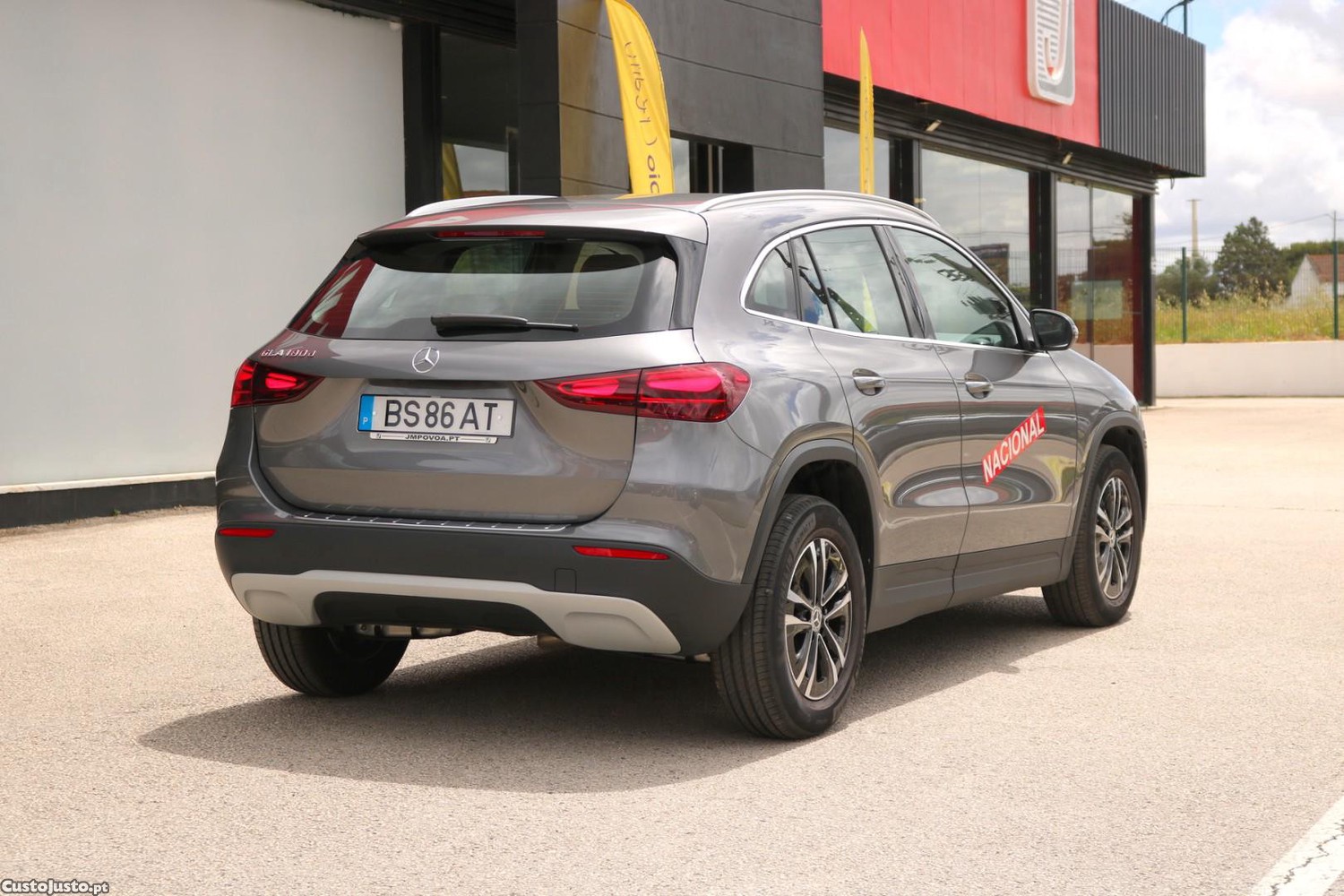 Mercedes-Benz GLA 180 180 d Auto — fotografia 52