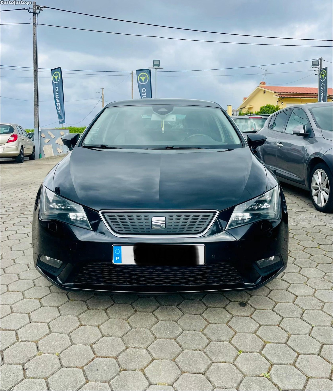 SEAT Leon 1.6 TDi Reference Ecomotive — fotografia 15