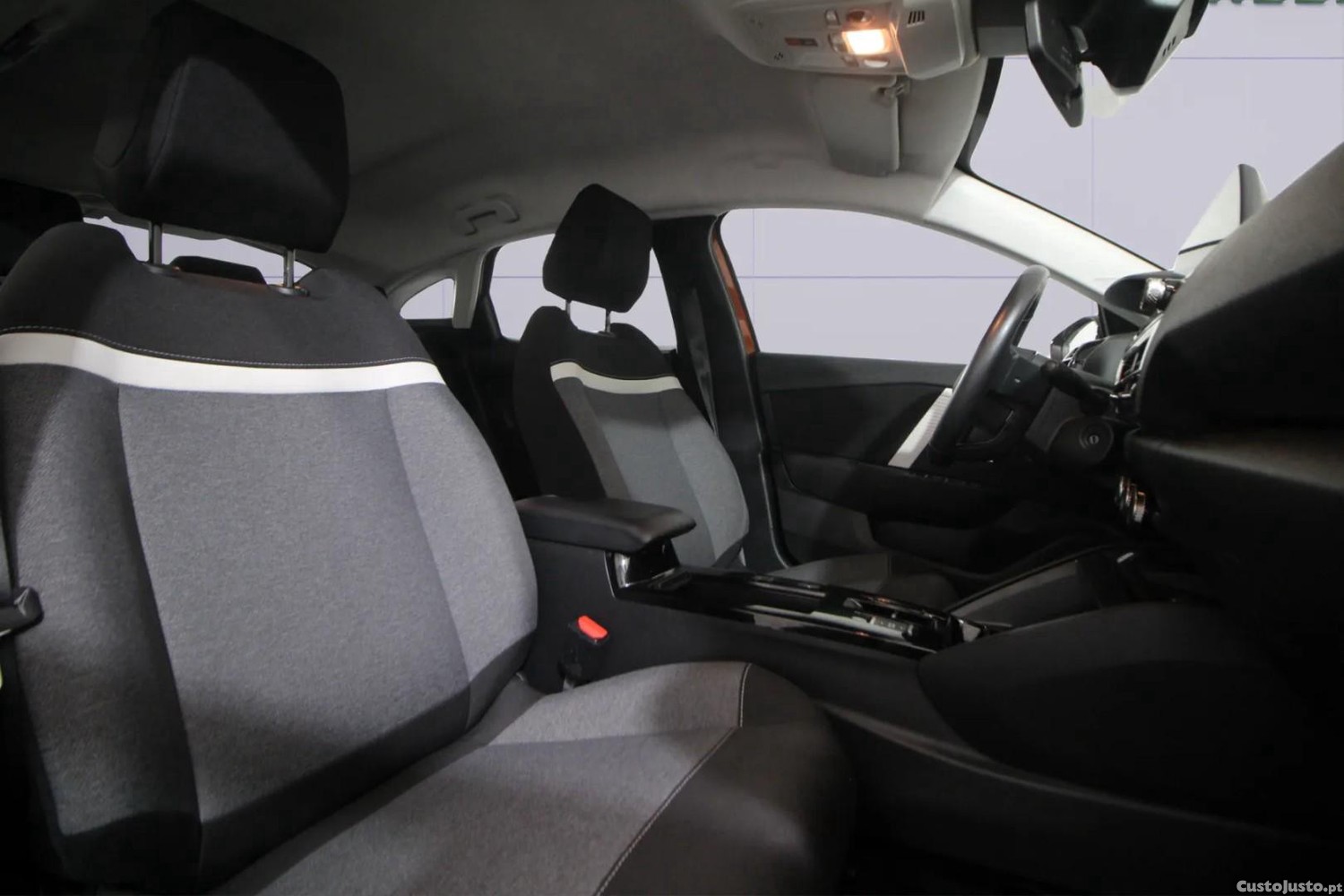 Citroën e-C4 50 kWh Feel — fotografia 2