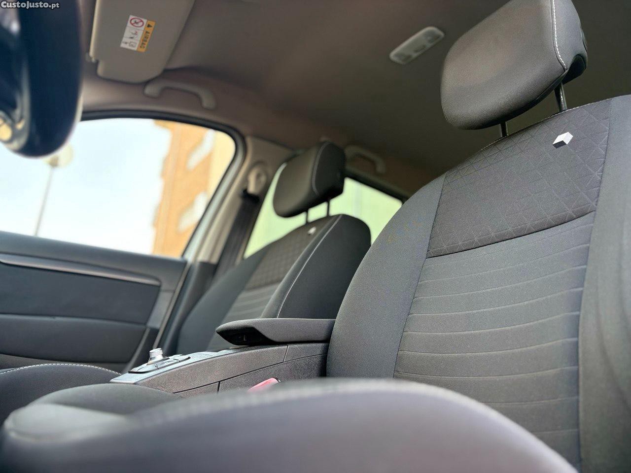 Renault Scénic Grand1.5dci Limited — fotografia 4