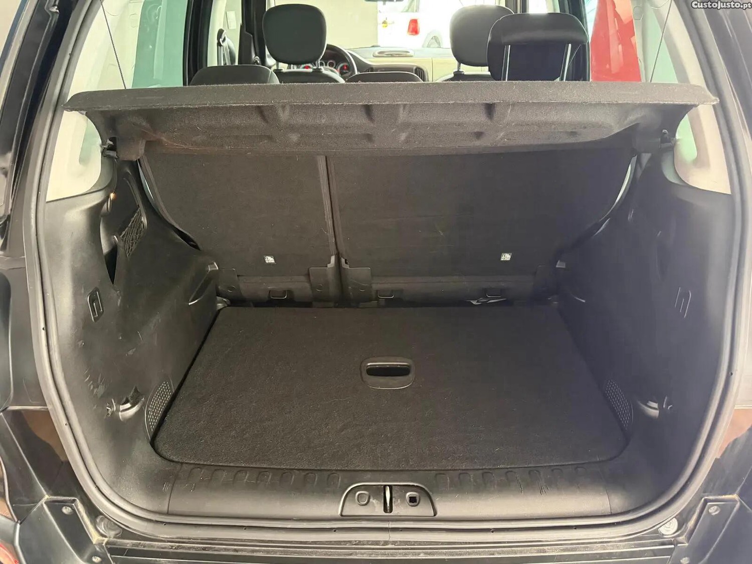 Fiat 500L 1.3 MJ Trekking S&S — fotografia 2