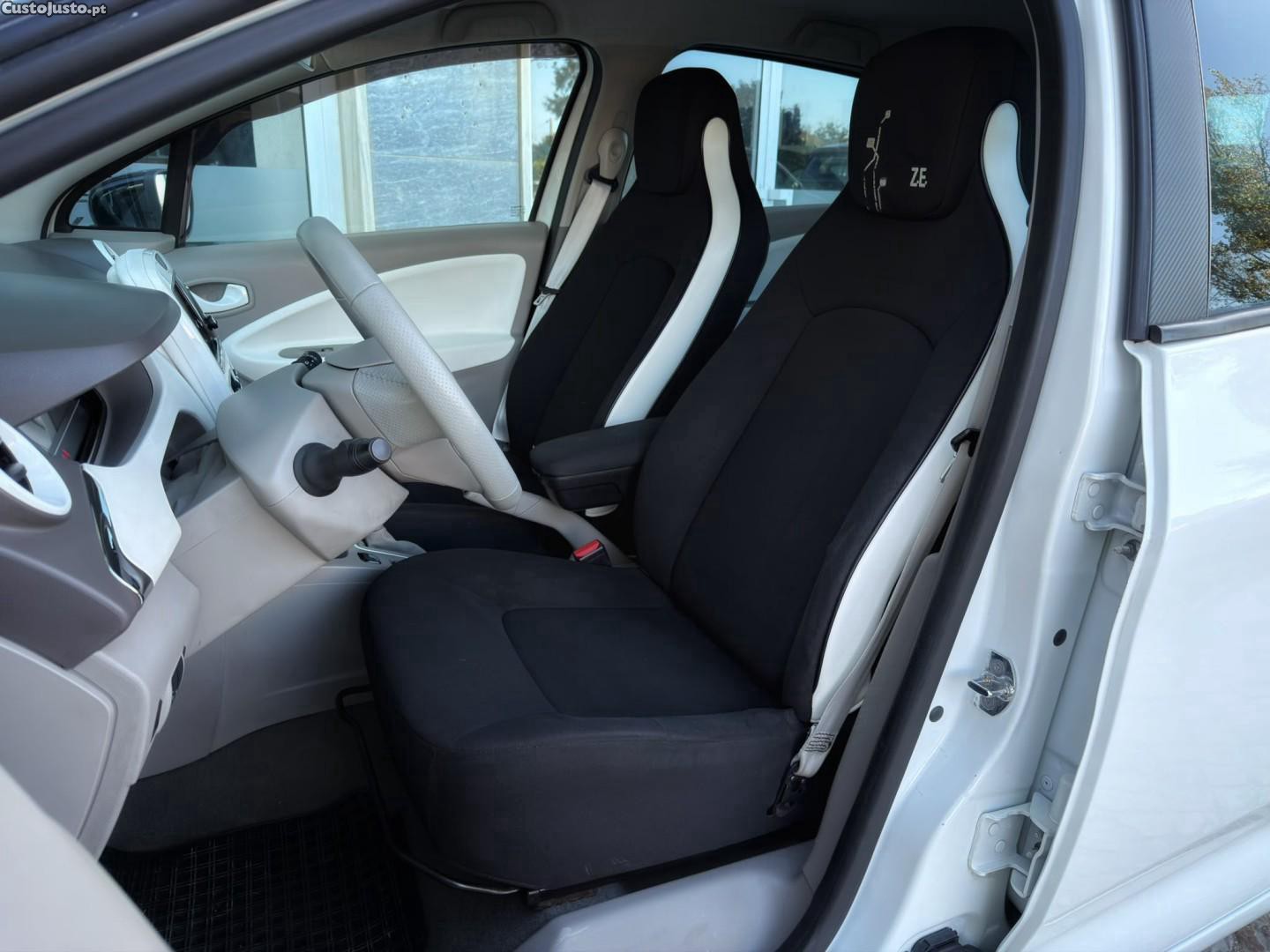 Renault Zoe (c/ Bateria) 22 kwh Life — fotografia 14