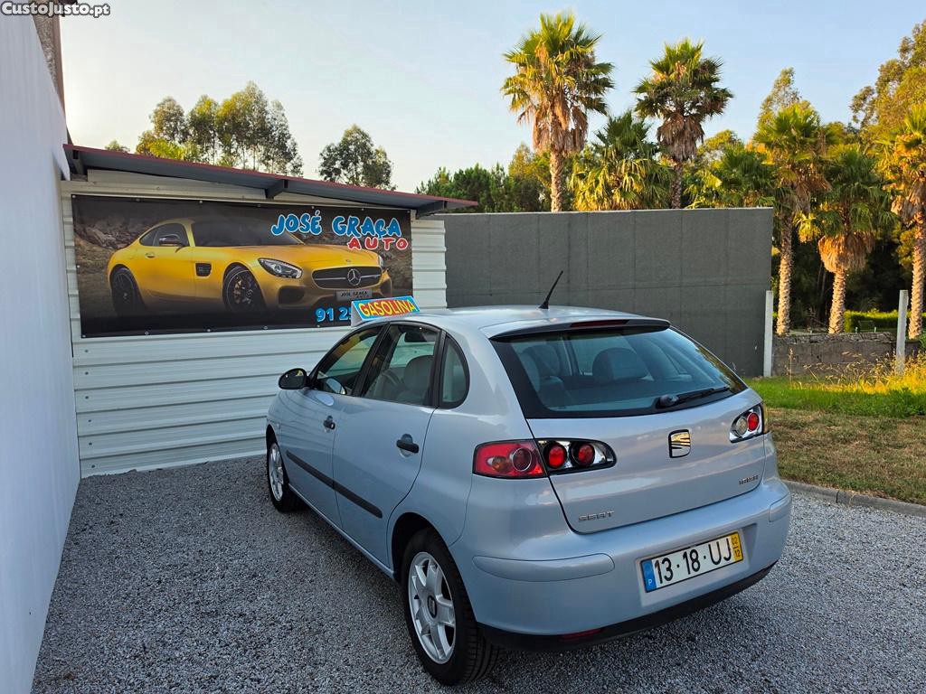 SEAT Ibiza 1.2i 65cv 12/2002 — fotografia 9