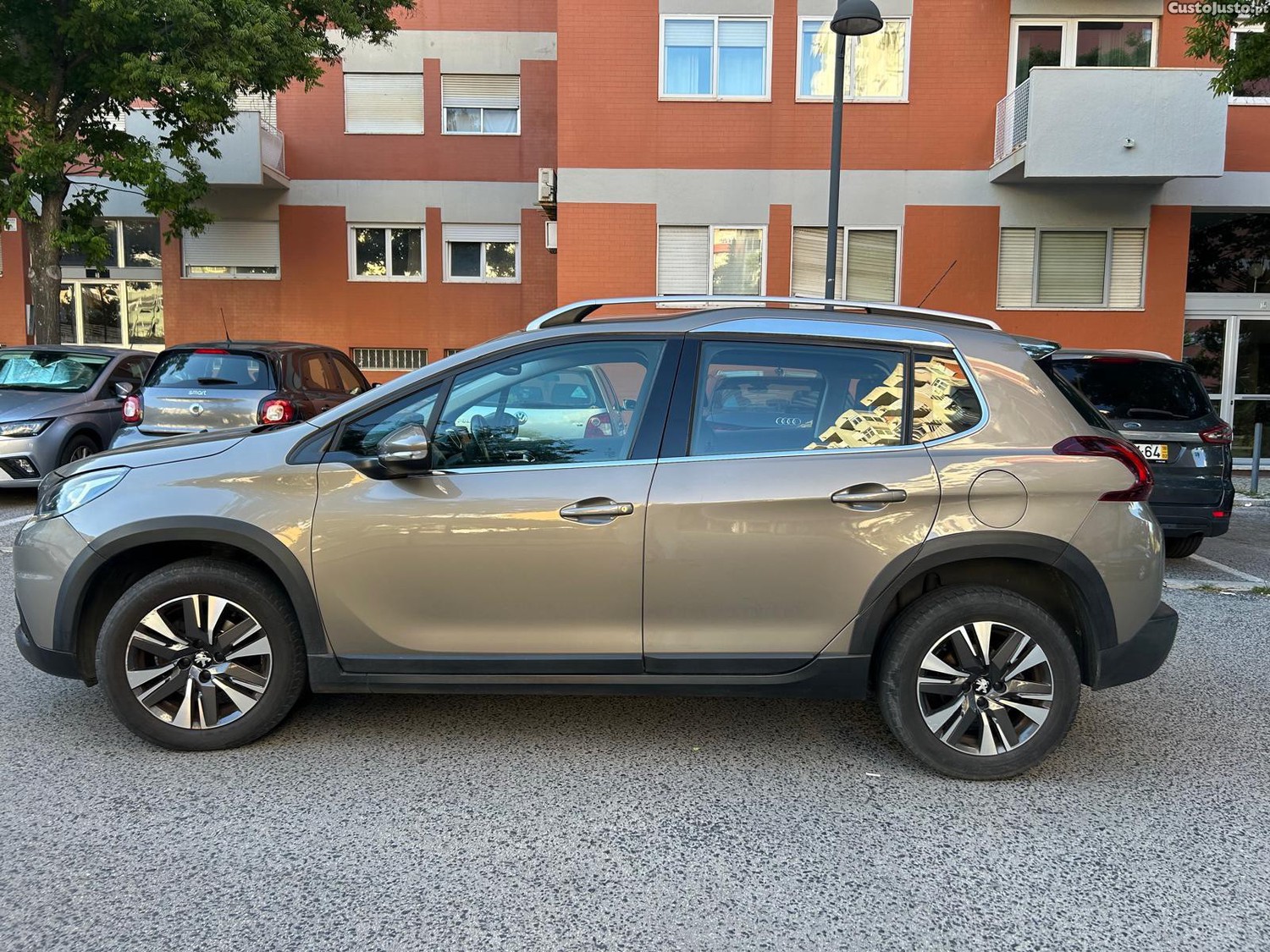 Peugeot 2008 Allure — fotografia 7