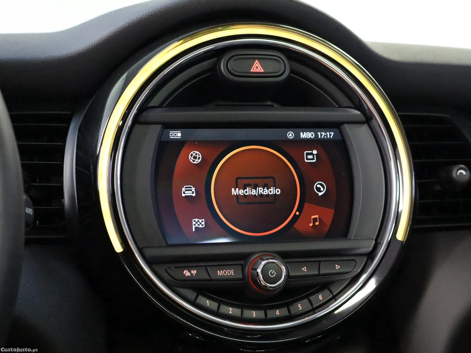 MINI Cabrio Cooper Premium Sidewalk Special Edition Auto — fotografia 11