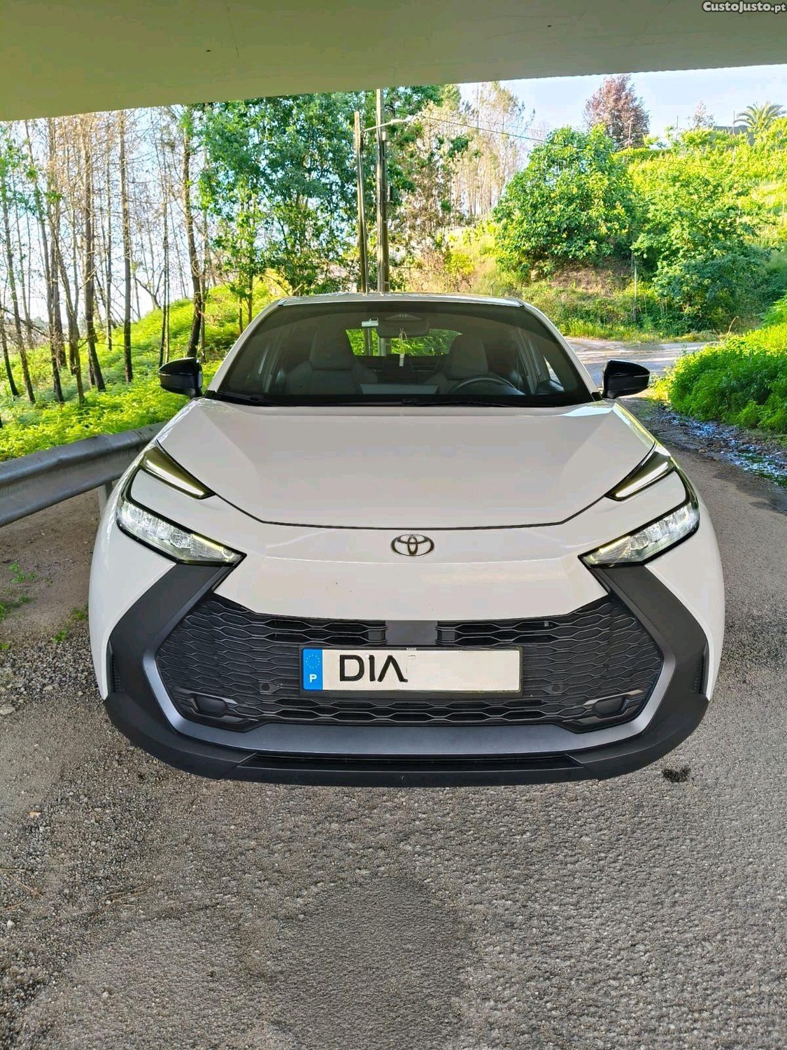 Toyota C-HR 1.8 Hybrid Comfort — fotografia 11