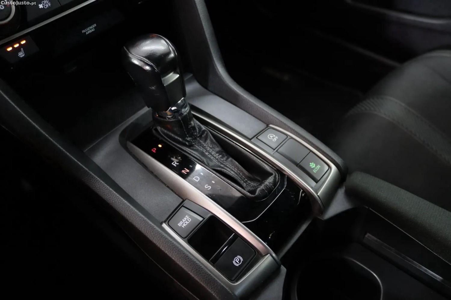 Honda Civic 1.0 i-VTEC Executive CVT — fotografia 6