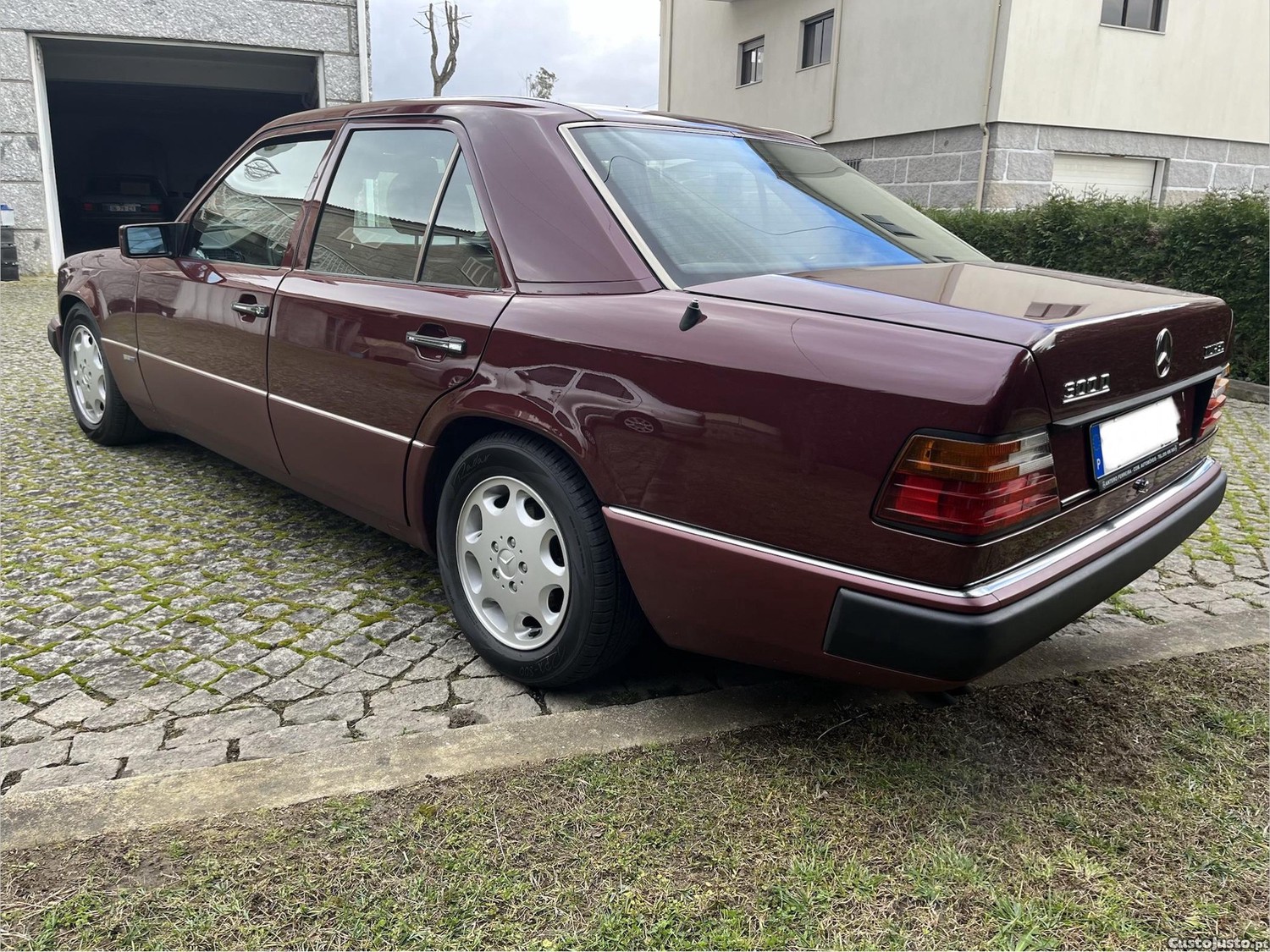 Mercedes-Benz 300 Turbo Diesel (W124) — fotografia 11