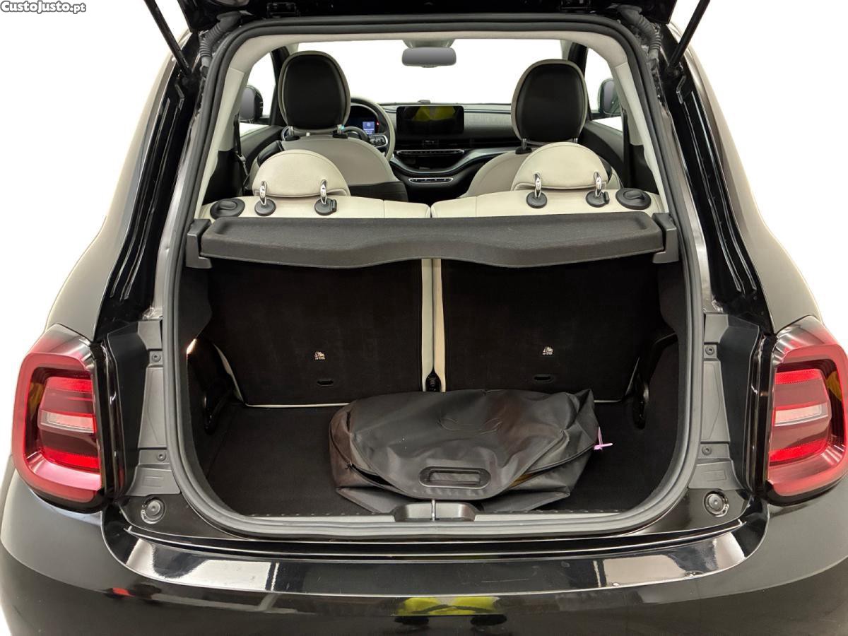 Fiat 500 e La Prima — fotografia 3
