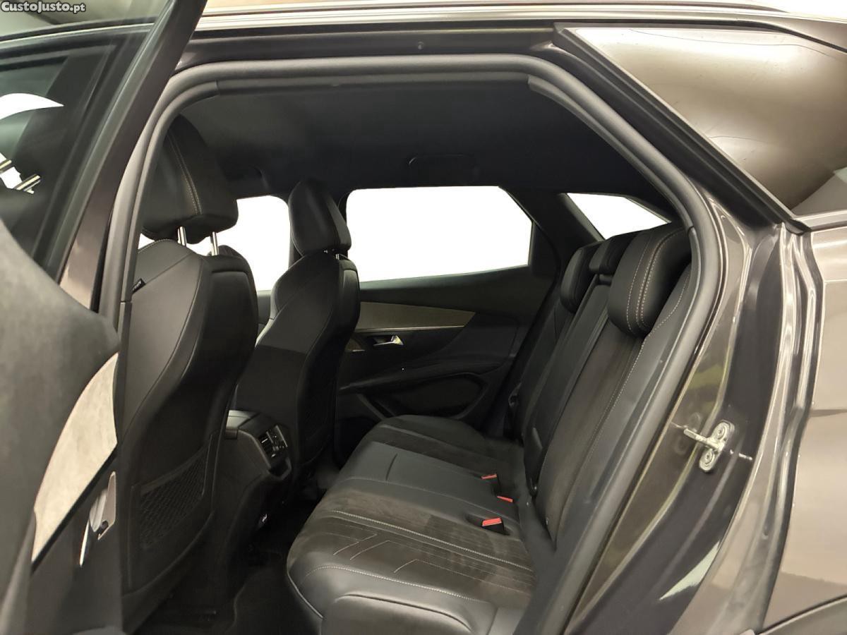 Peugeot 3008 1.6 Hybrid GT Pack e-EAT8 — fotografia 3