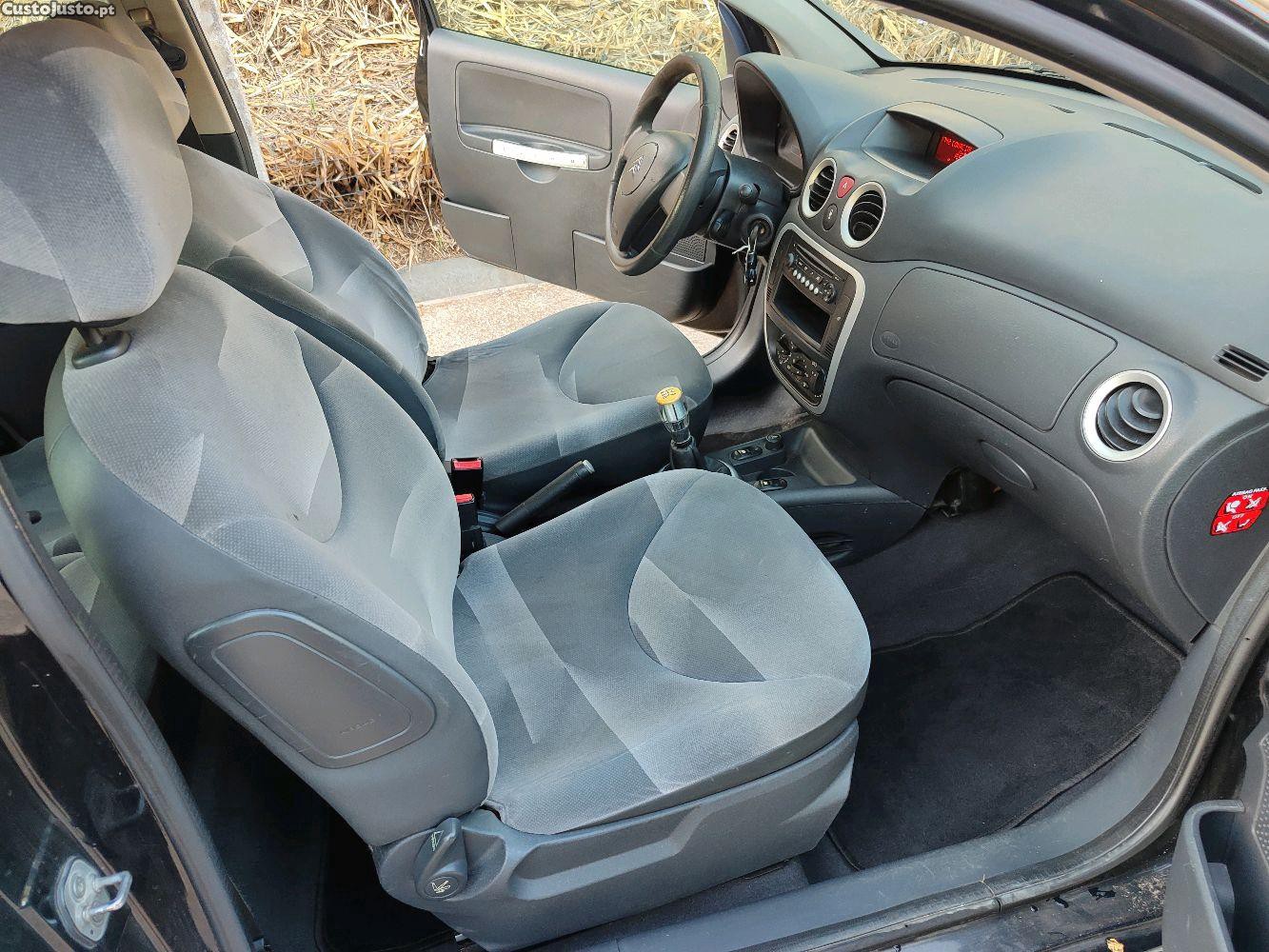 Citroën C2 1.1 Confort — fotografia 4