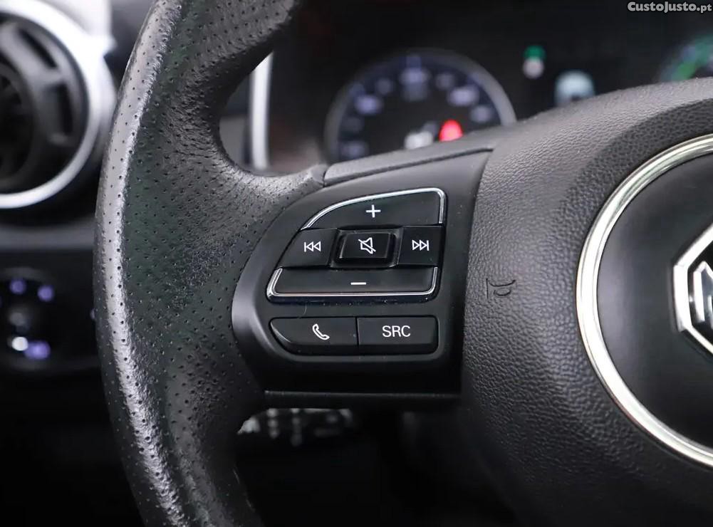 MG ZS 44.5 kWh Luxury — fotografia 21